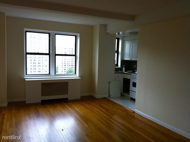 Building Photo - 900 Amsterdam Ave