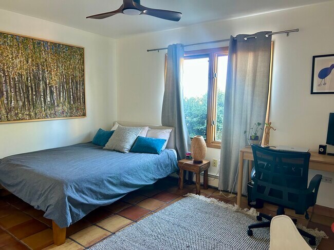 Foto del edificio - 2831 Plaza Verde