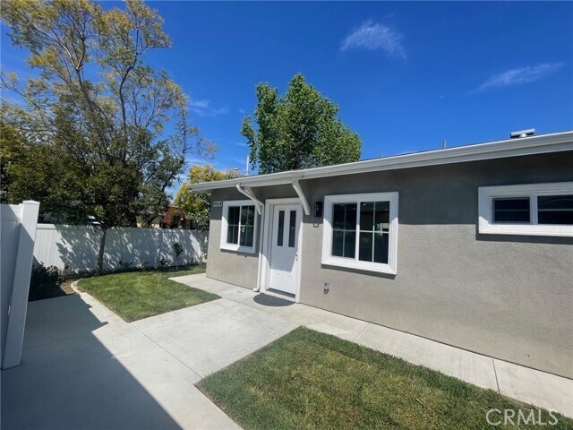 Building Photo - 5436 Cambury Ave