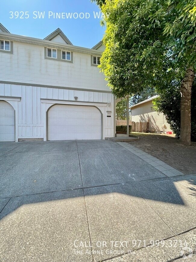 Building Photo - 3925 SW Pinewood Way