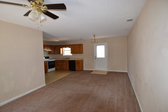 Building Photo - 103 Welborn St