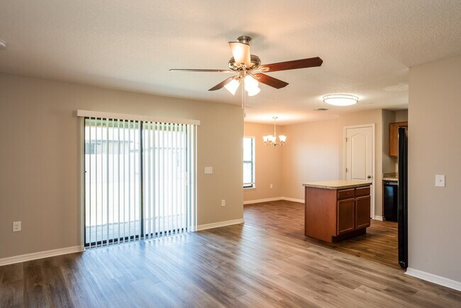 Building Photo - 944 Wynnmere Walk Ave