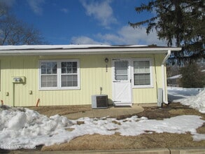 Building Photo - 306C W Malvern Ct