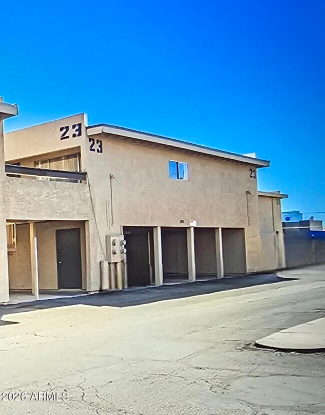 Building Photo - 2684 N 43rd Ave