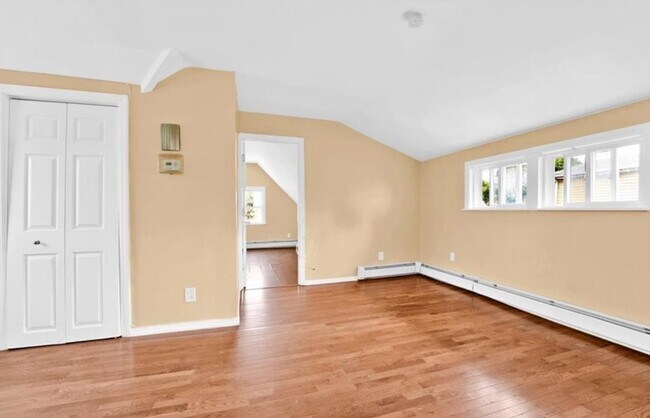 LIVING ROOM - 128 S 11th Ave