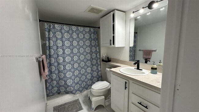Foto del edificio - 2665 SW 37th Ave