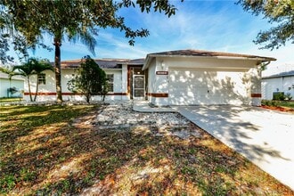 Building Photo - 15619 Sunny Crest Ln