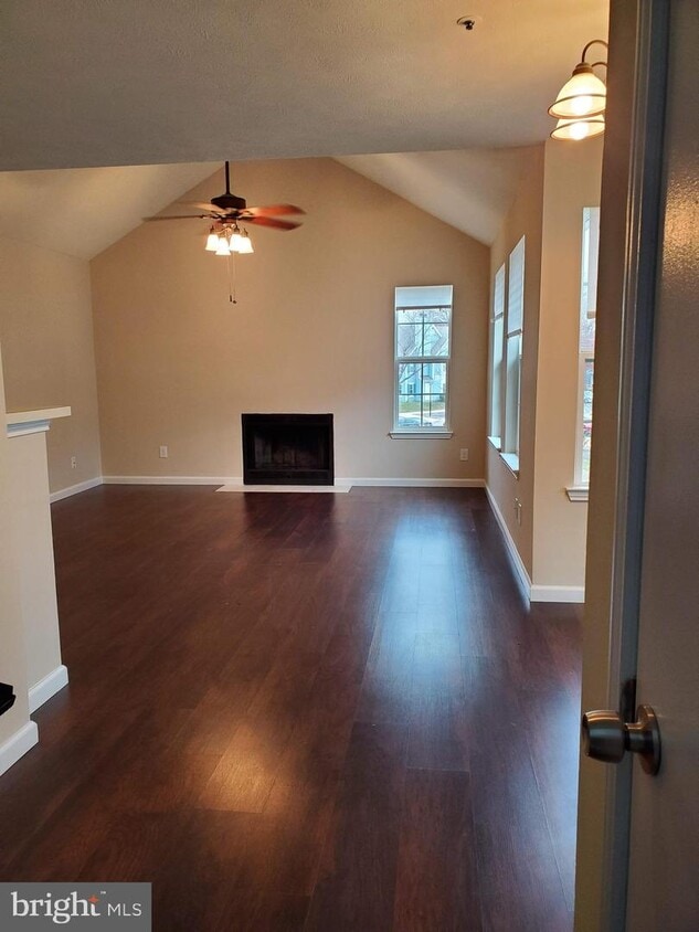 13420 Lord Dunbore Pl Unit 25, Upper Marlboro, MD 20772 Room for