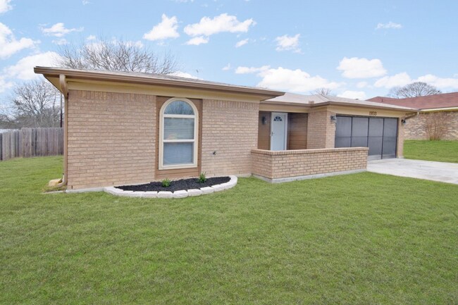 Foto del edificio - 1103 Tyler Dr