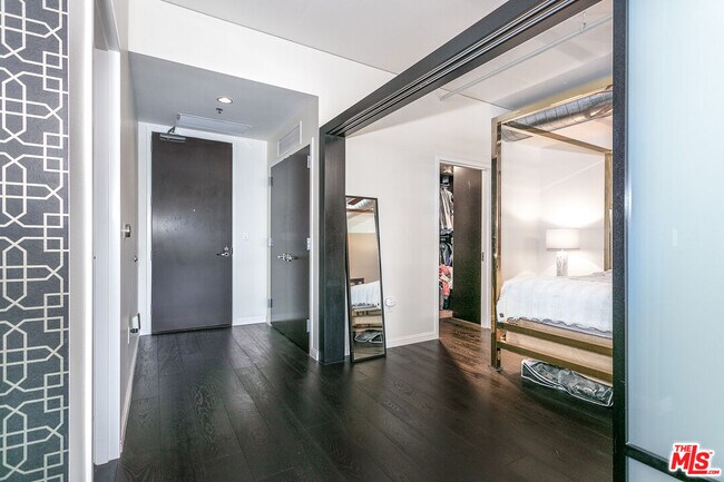 Foto del edificio - 1100 S Hope St