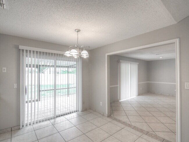 Foto del edificio - 2922 Loch Arbor Ct