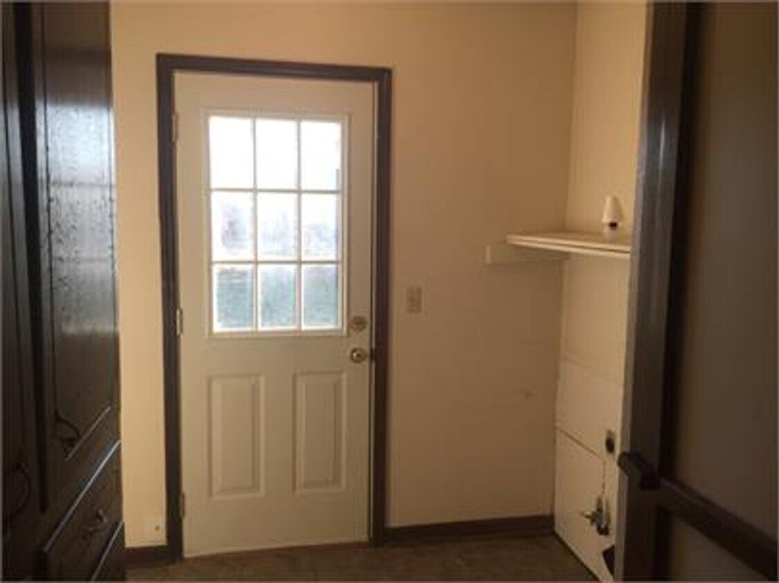 Foto principal - Beautiful duplex in Moore for rent!