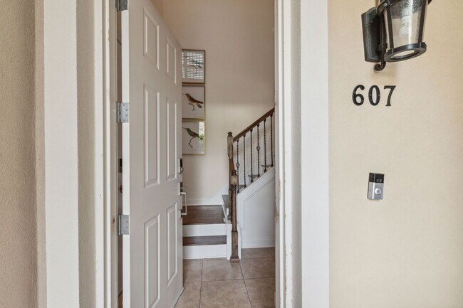 Building Photo - 95282 Summerwoods Cir