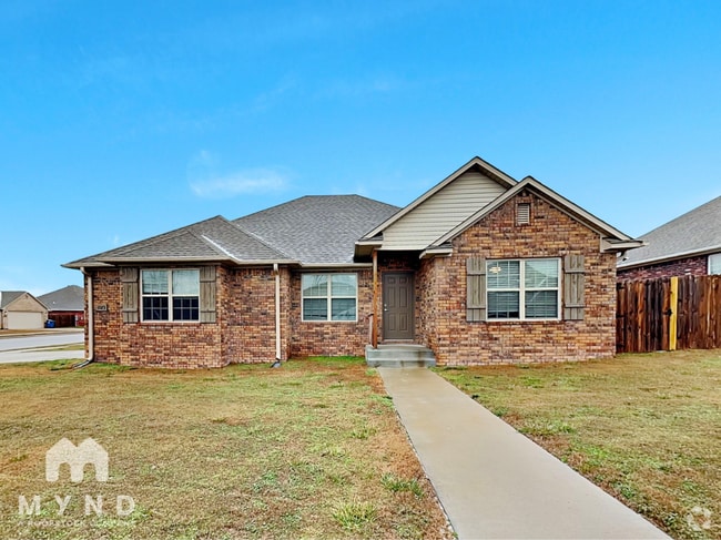 Building Photo - 2104 Misti Woods St
