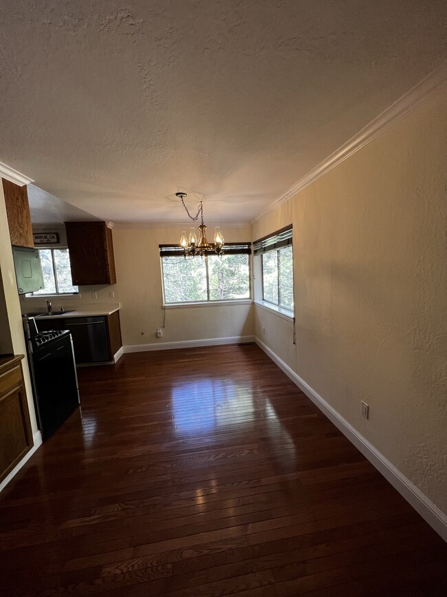 Building Photo - 23961 Tuyu Ct