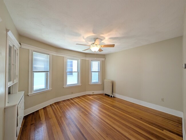 Building Photo - 79 Conwell Ave