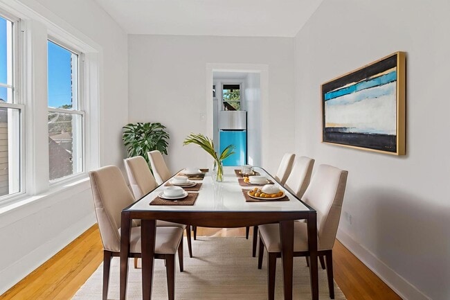 Building Photo - 10342 S Calumet Ave