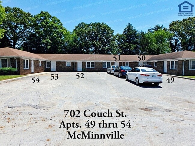 Building Photo - 702 Couch St