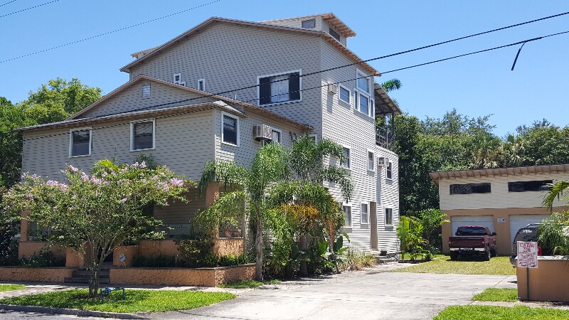 Foto del edificio - 547 Grove St N