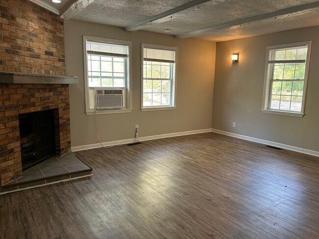 Building Photo - 2819 McKinley Rd