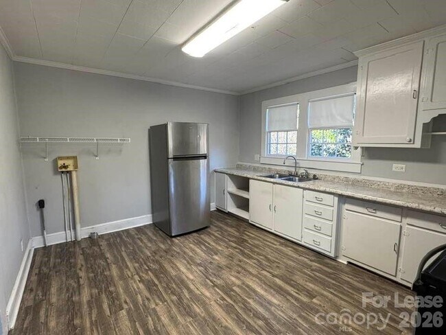 Foto del edificio - 70 Crowell Dr NW