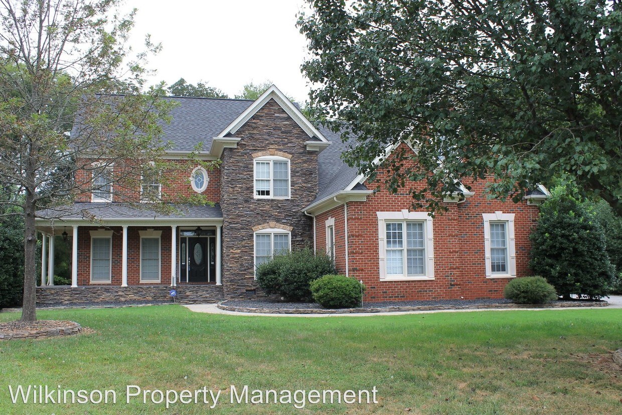 Foto principal - 7676 Cotton St