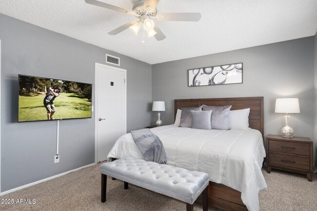 Building Photo - 6921 E Osborn Rd