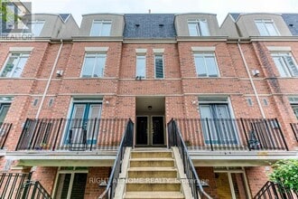 Building Photo - 415 Jarvis St