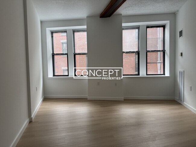 Foto del edificio - 1200 Adams St