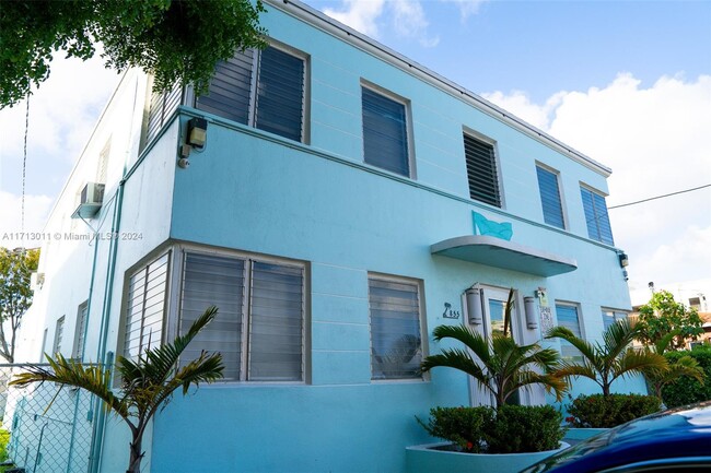 Foto del edificio - 855 SW 7th St