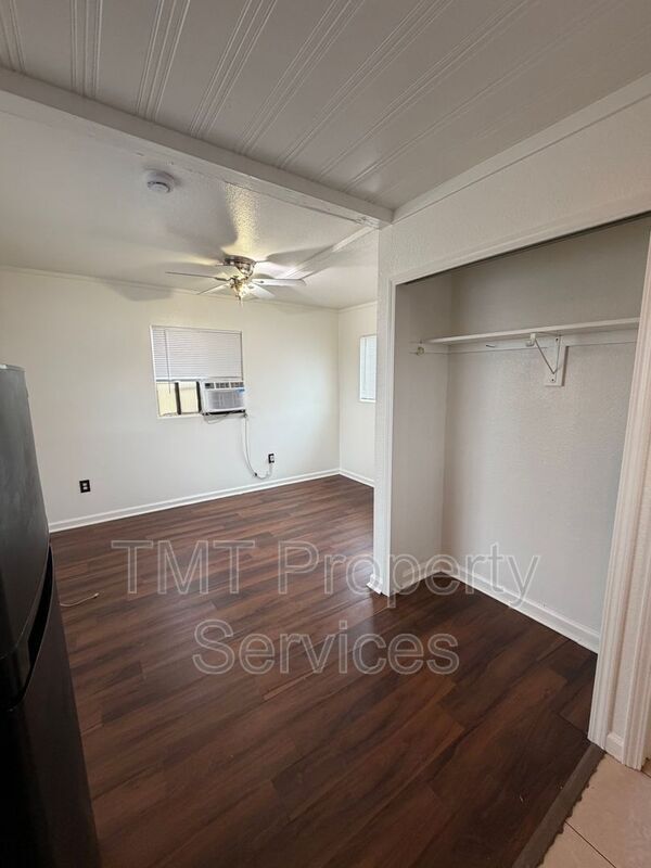 Foto del edificio - 3747 9th Ave