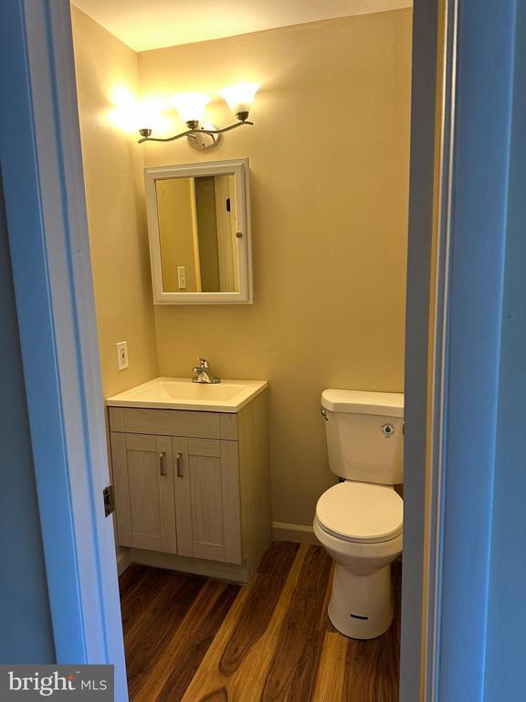 Building Photo - 4 Scotch Pine Dr