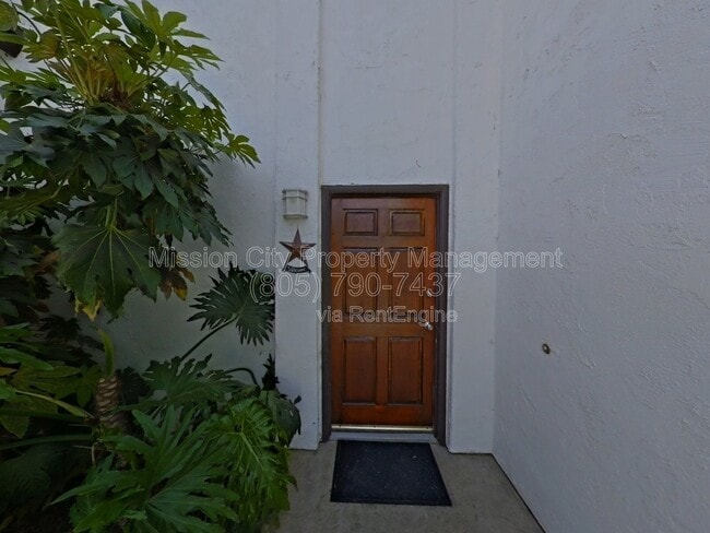 Foto del edificio - 7341 Elmhurst Pl