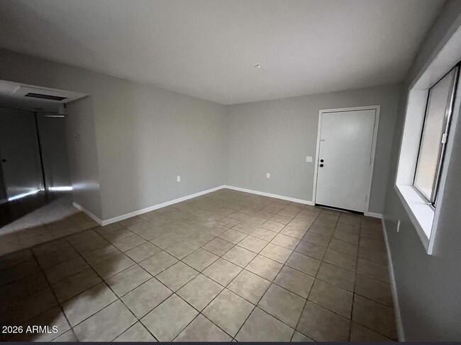 Building Photo - 12221 W Bell Rd