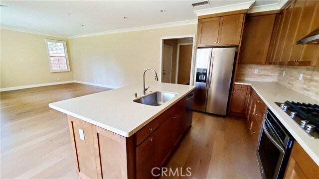 Building Photo - 73 Maple Ash