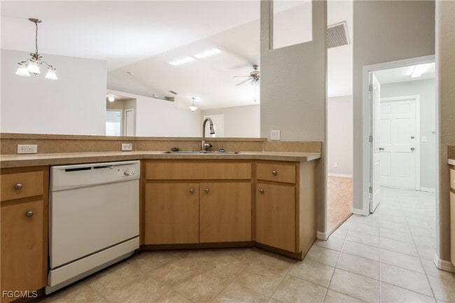 Building Photo - 1528 Haffenberg Ave