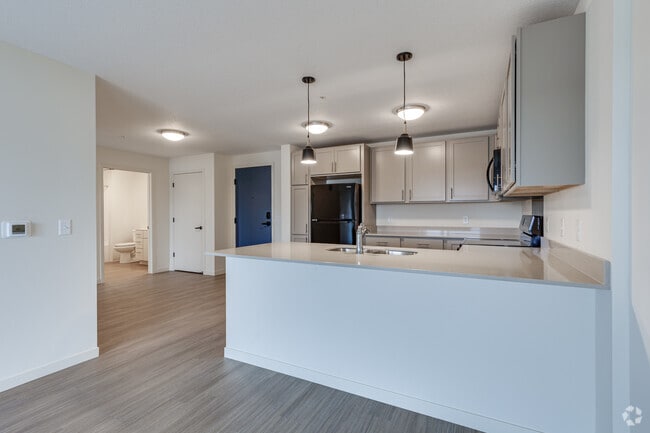 2BR, 1BA - 830SF - Kitchen - Marshall Avenue Flats