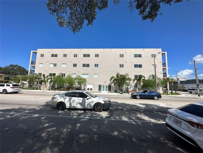 Building Photo - 2311 NW 22nd Ave
