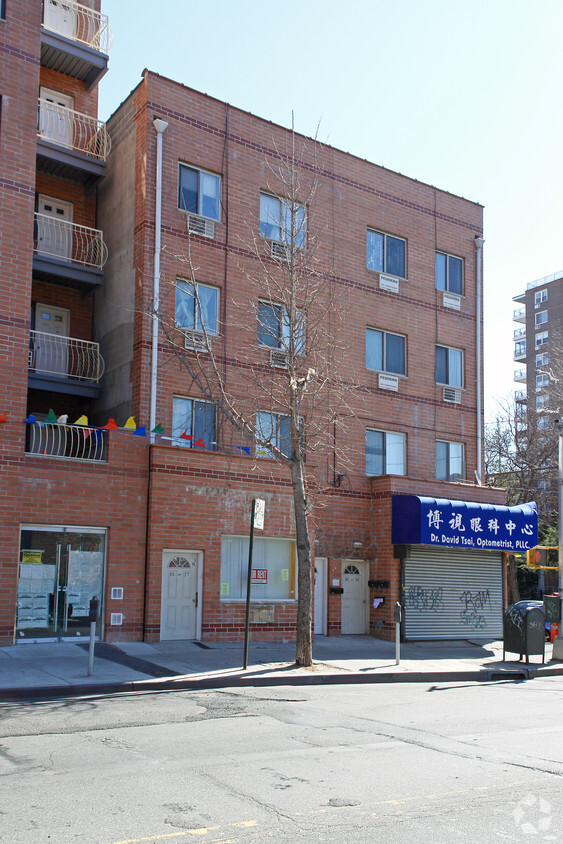 Building Photo - 85-29 Broadway