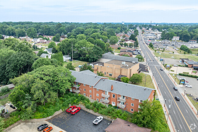 The Hilltop Apartments - Hilltop Apartments