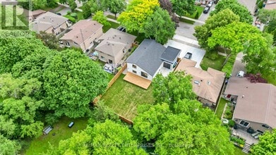 Building Photo - 1495 Thetford Ct
