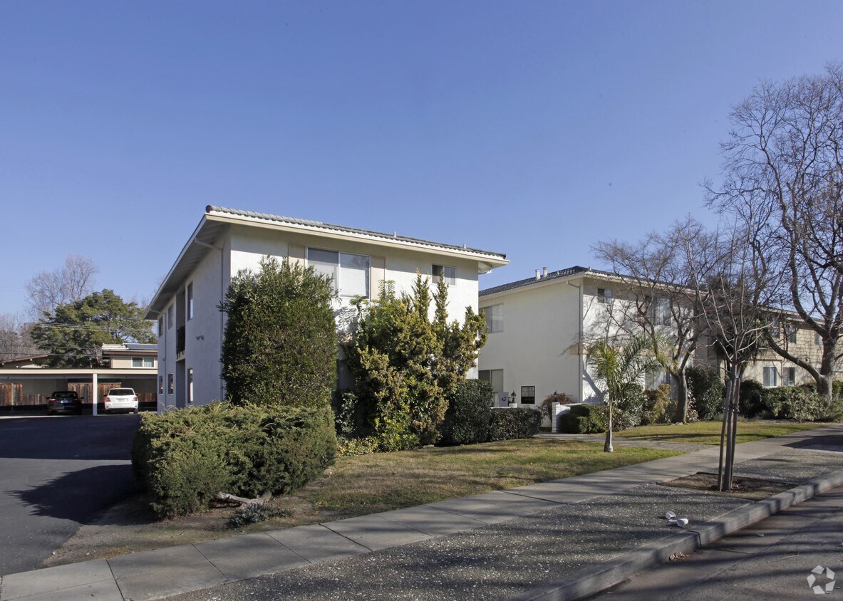Building Photo - 1261 Cortez Dr