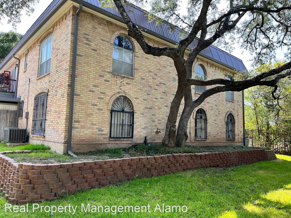 Primary Photo - 3 br, 2 bath House - 8915 Datapoint Dr APT...