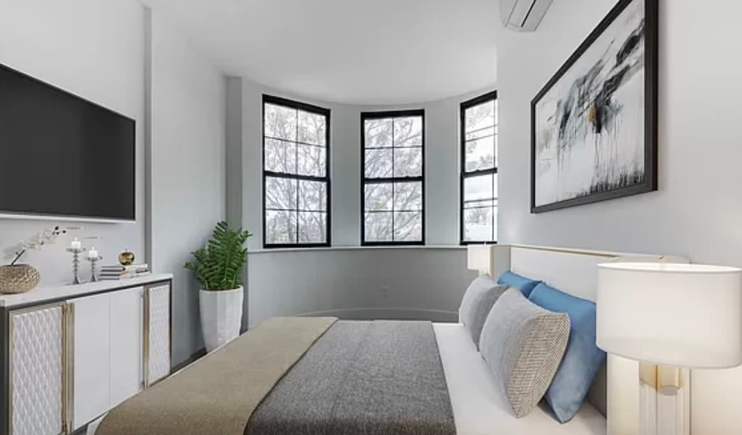 Building Photo - 2553 Bedford Ave