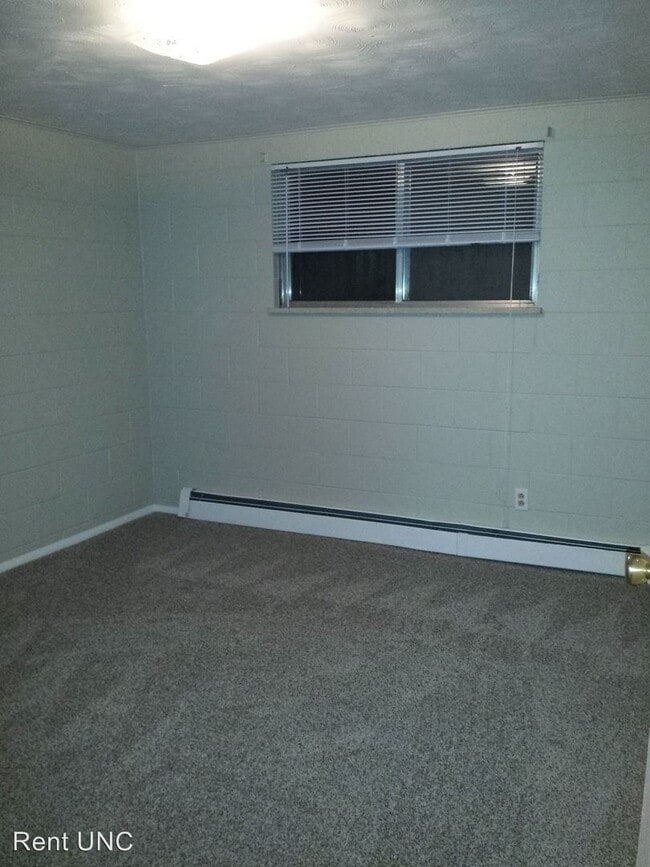 Building Photo - 1909 11th Ave