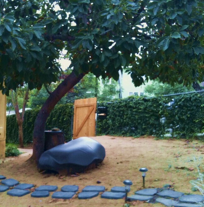 Foto del edificio - 2105 Reservoir St