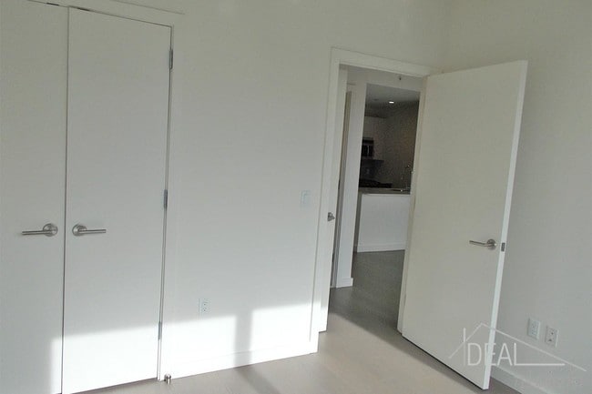 Building Photo - 2 bedroom in Brooklyn NY 11211