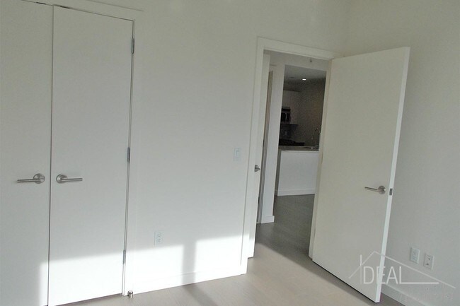 Foto del edificio - 2 bedroom in Brooklyn NY 11211