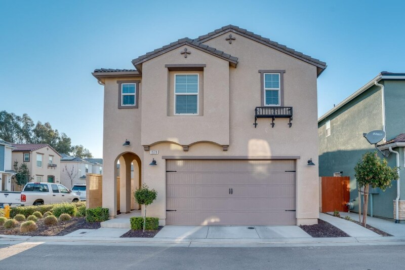 Primary Photo - 1570 Nabors Dr