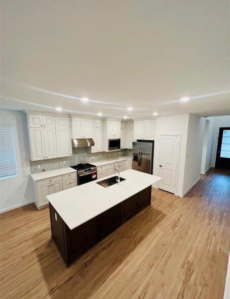 Foto del edificio - 27007 Aurora Gdn Ln